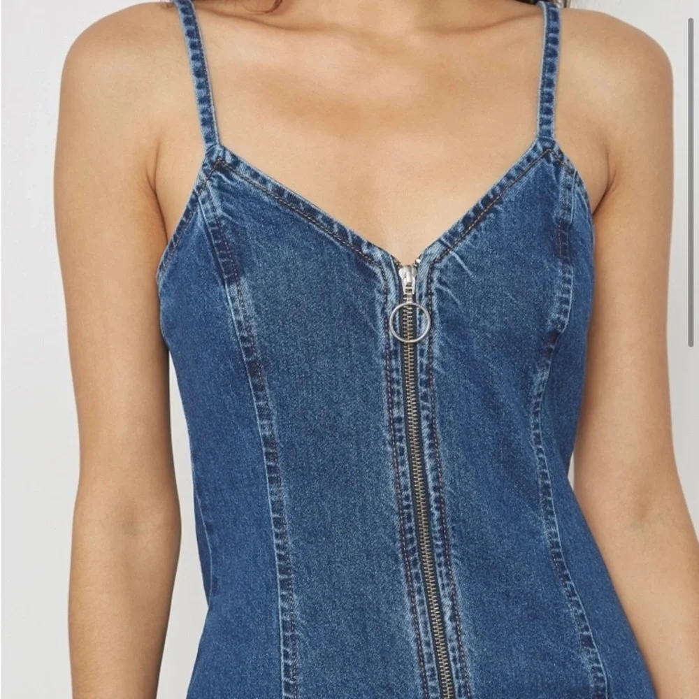 EUC Topshop Moto Zip Front Denim Dress - Picture 3 of 7